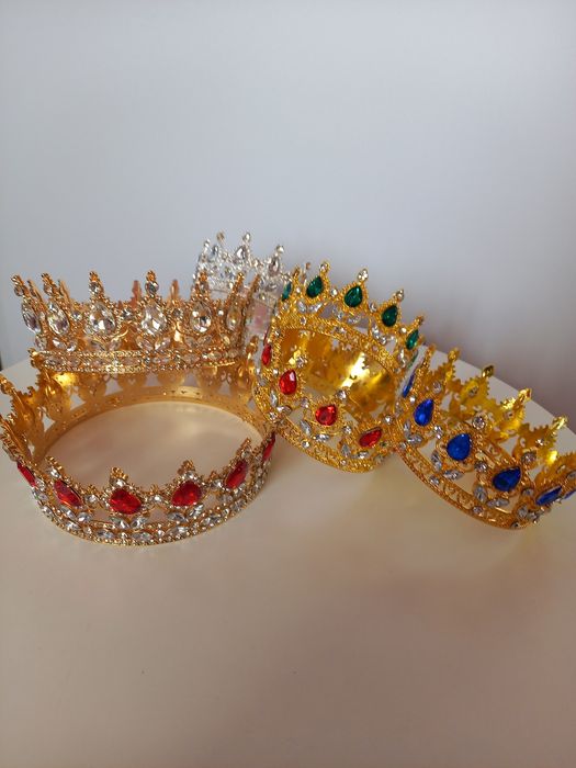 Корона на голову, на торт