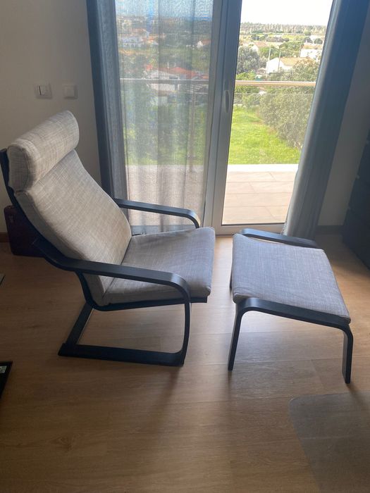 IKEA Poäng Poltrona e repousa-pes