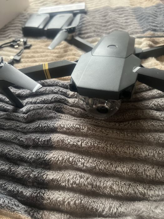 Дрон DJI mavic pro