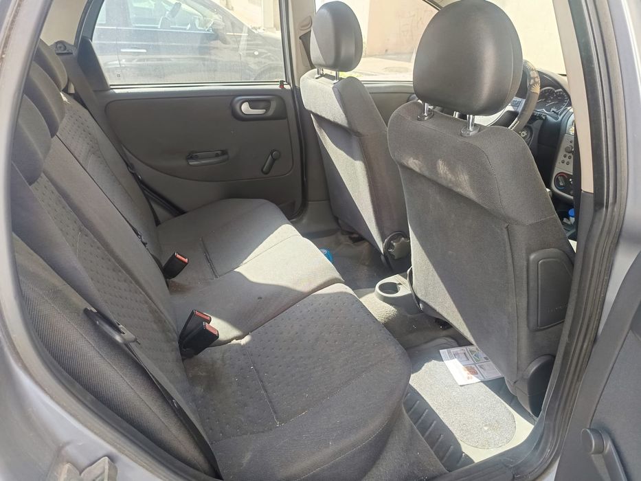 Opel corsa 1.2 gasolina 2004