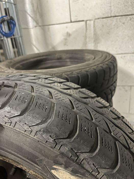 Sprzedam komplet 4 kół zimowych.  195/65 R15,  5x114.3,  DOT:3810