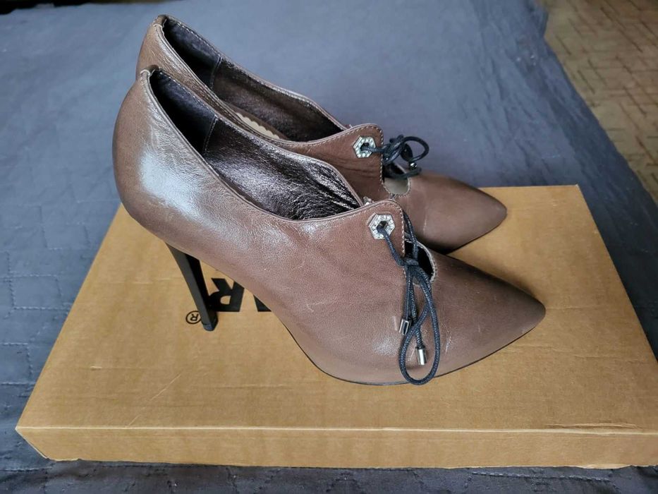 жіночі осінньо - весняні туфлі