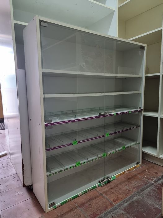 Підвісний стелаж шафа підвісна полка торгова пристінна