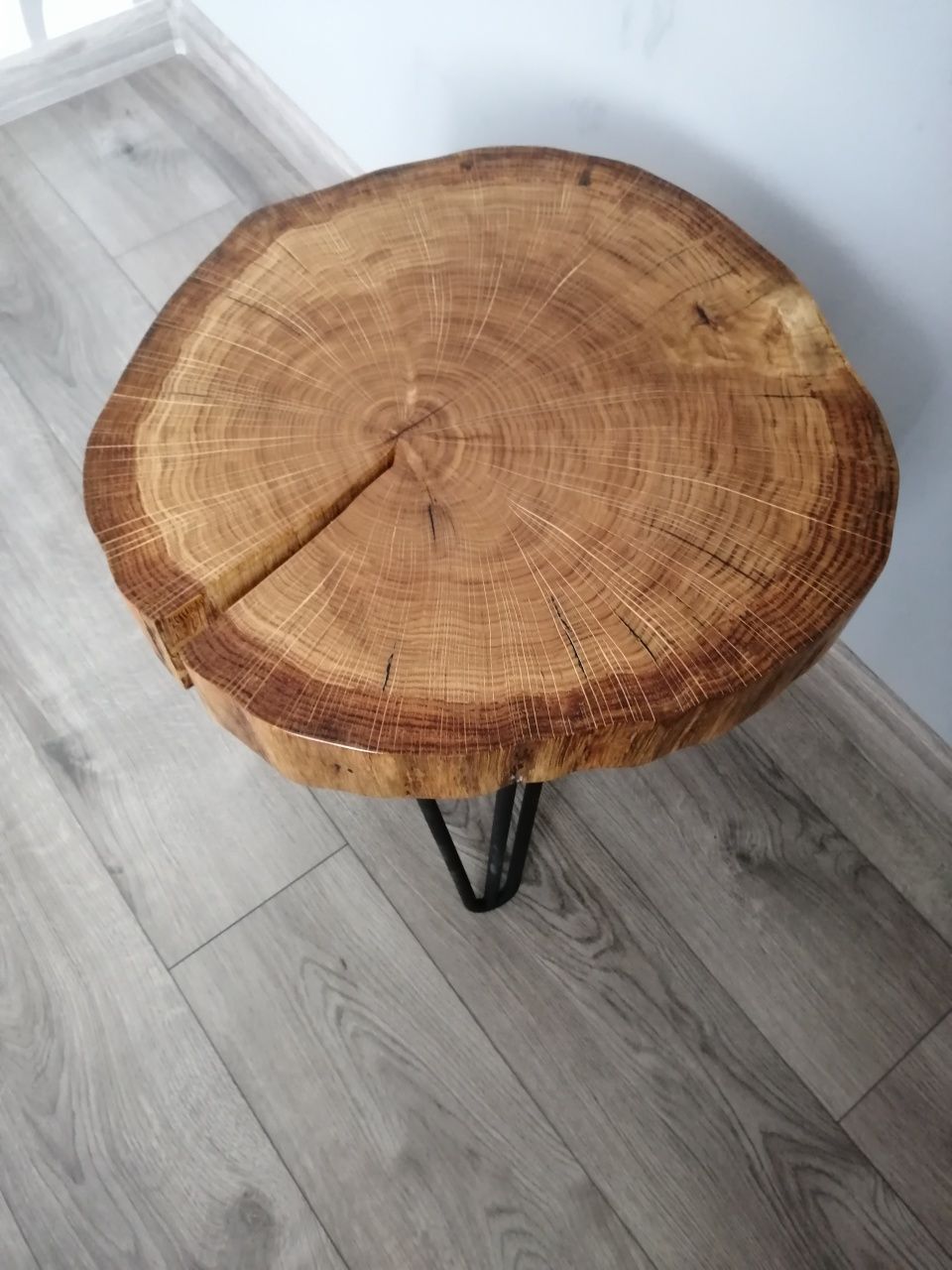 Stolik kawowy z plastra drewna dąb mały