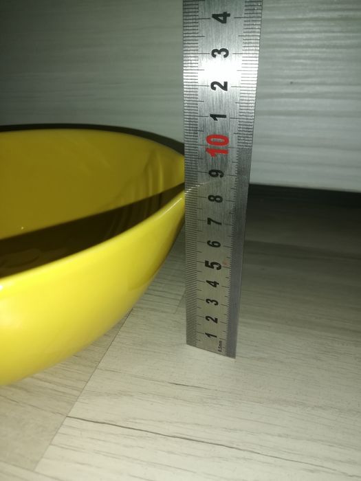 Szklana miska, żółta home and you.