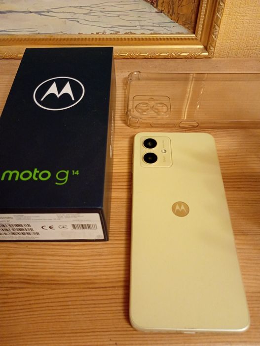 Новий смартфон моторола мото G14