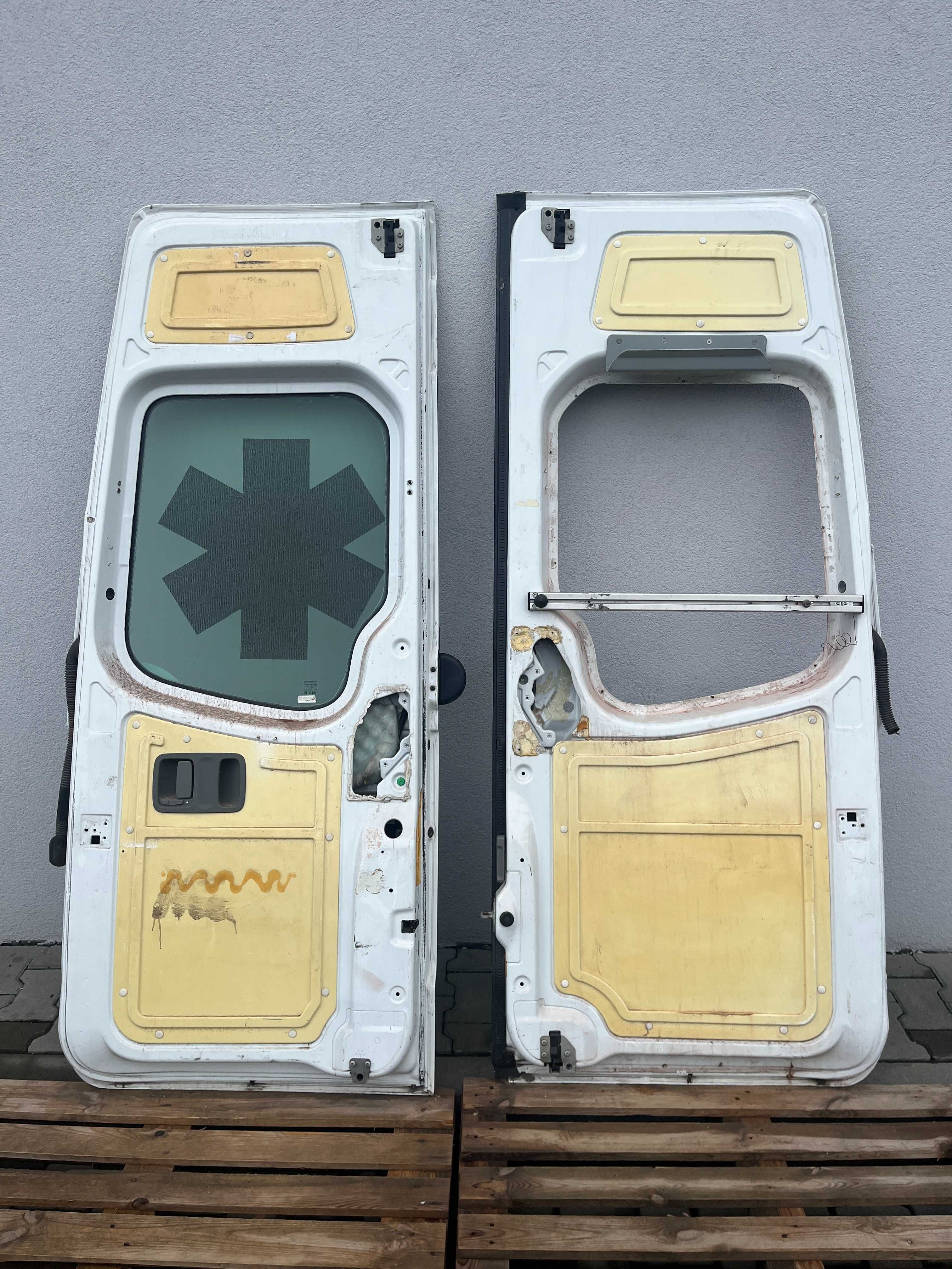 Komplet Drzwi Tylnych Mercedes Sprinter W906 KPA2596-07