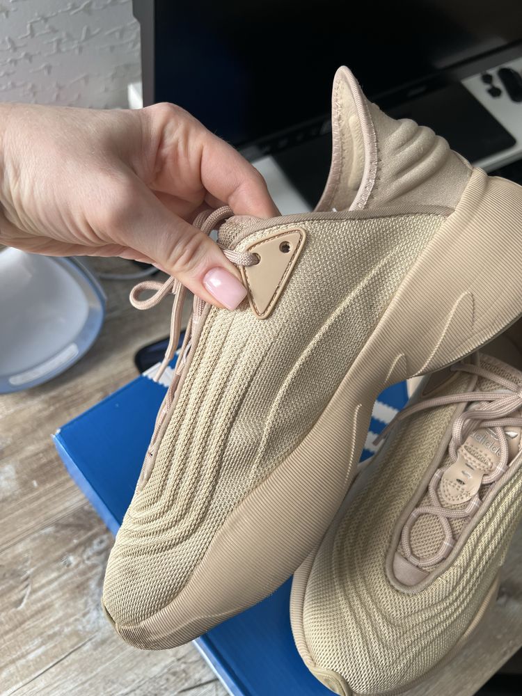 Кросовки Adidas adiform SLTN на подростка