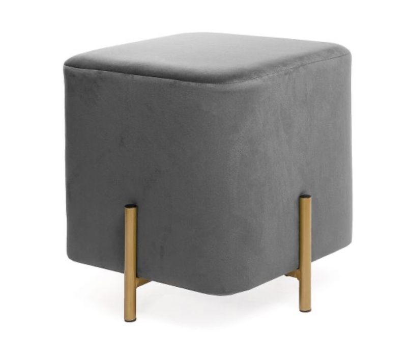 Szara kwadratowa pufa