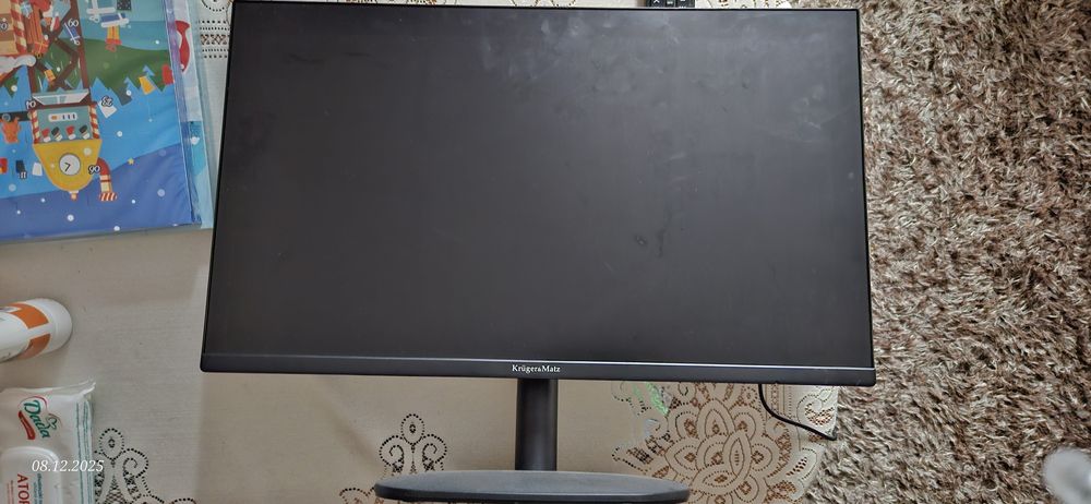 Monitor komputerowy 24'