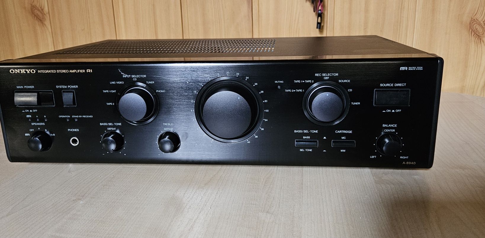 Wzmacniacz ONKYO A8940