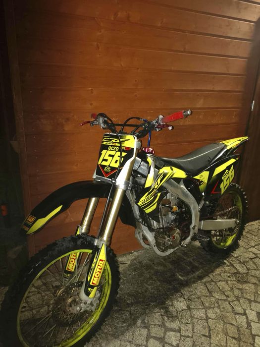 *Honda CRF 450 R*