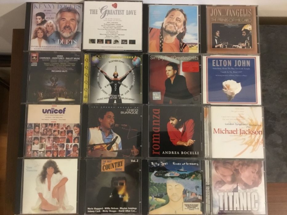 CDs vários artistas. Originais. Bom estado.