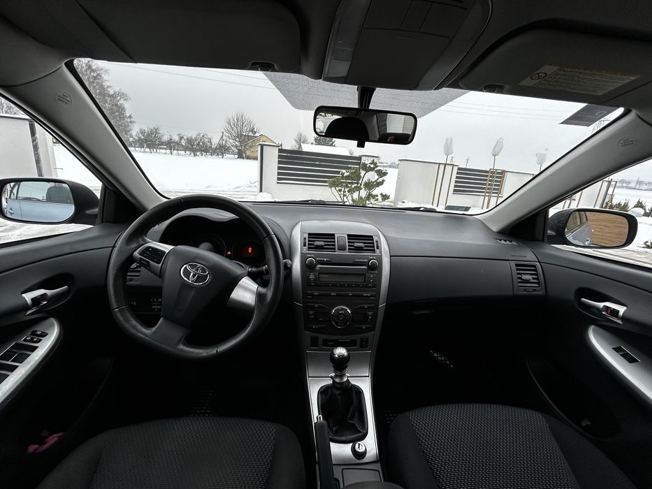 Corolla Salon Polska Absolutnie bez korozji Bezwypadkowa I właściciel