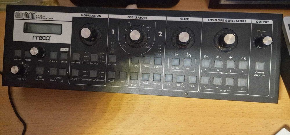 Moog Slim Phatty // 2011