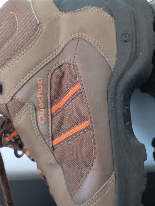 Sapatilha/bota Decathlon