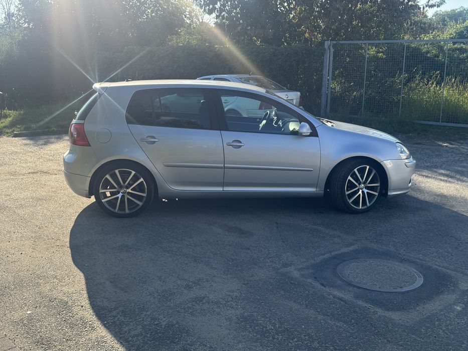 Volkswagen Golf Individual 2.0 TDI DSG/radio Android/alu/czujniki PDC