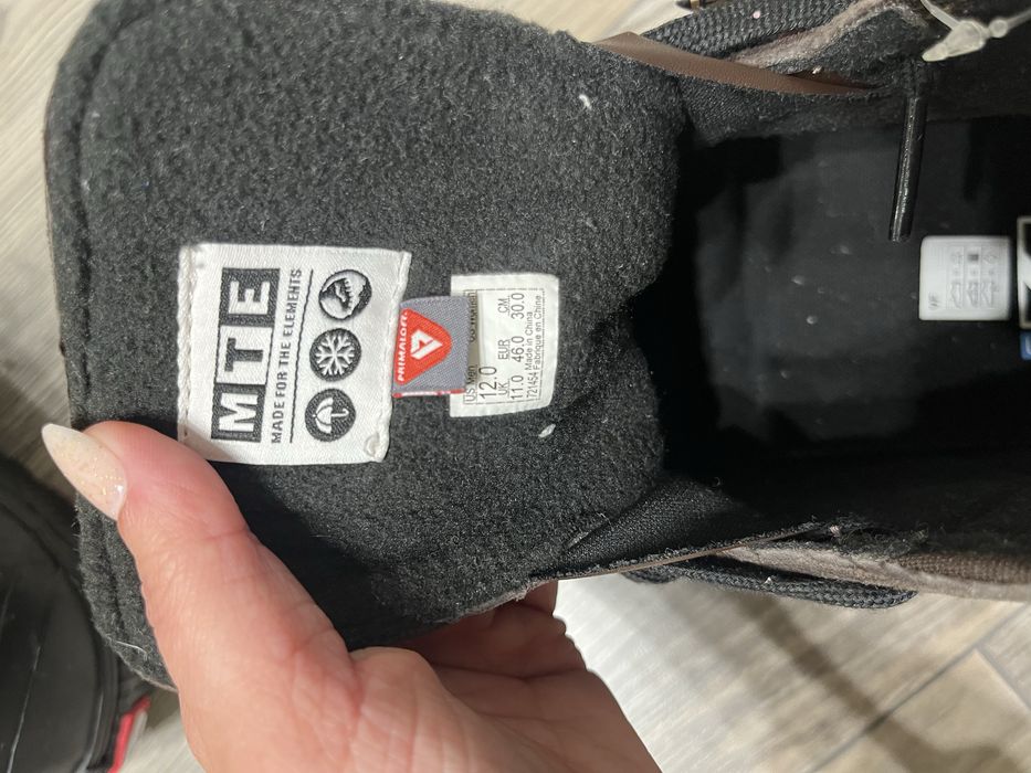 Нові чоловічі кросівки Vans