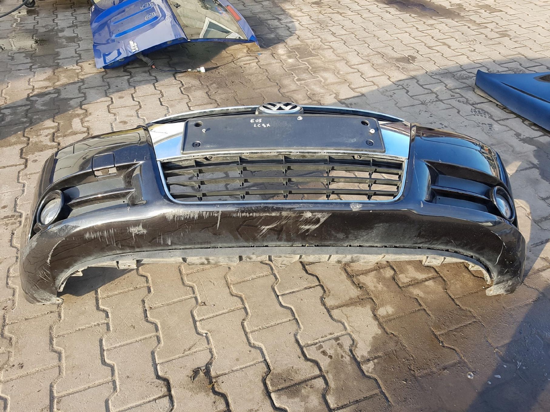 VW EOS 06-10r ZDERZAK PRZÓD SPRYSKI XENON LC9X
