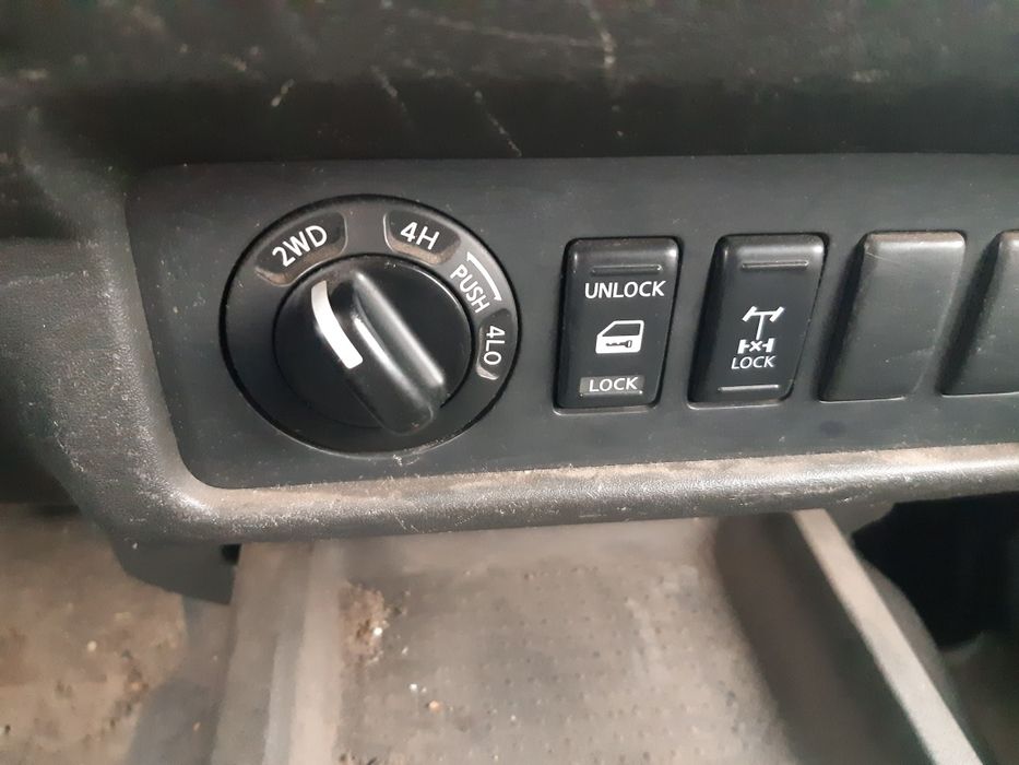 Nissan Navara Ниссан Навара