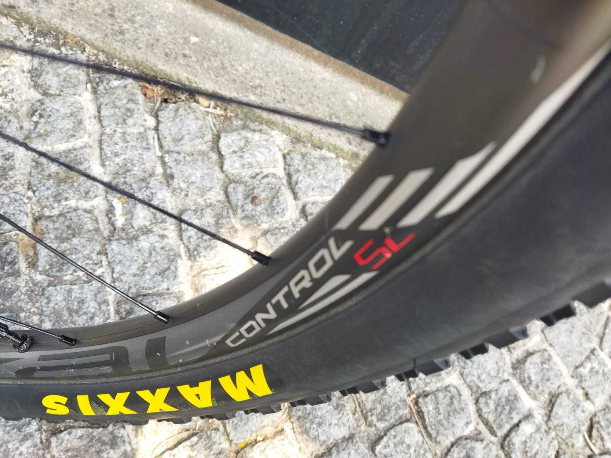 Bicicleta Specialized S-Works Epic WC 29