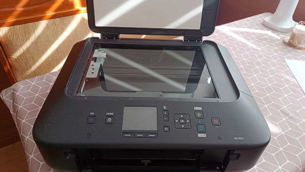 Canon PIXMA MG5650 (Używany) - Błąd B203. Wi-Fi, A4. Na naprawę/części