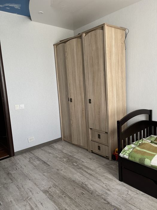 Продаж 2 кім. 9 мкрн. Лівий берег