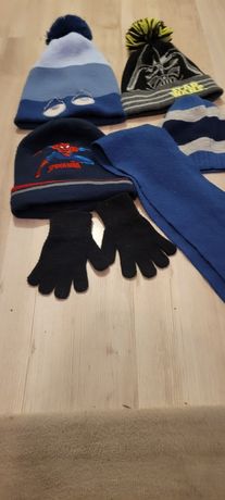 Czapki szalik rękawiczki na 2-4 lata