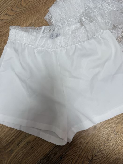 Спідниця з гіпюру з шортиками