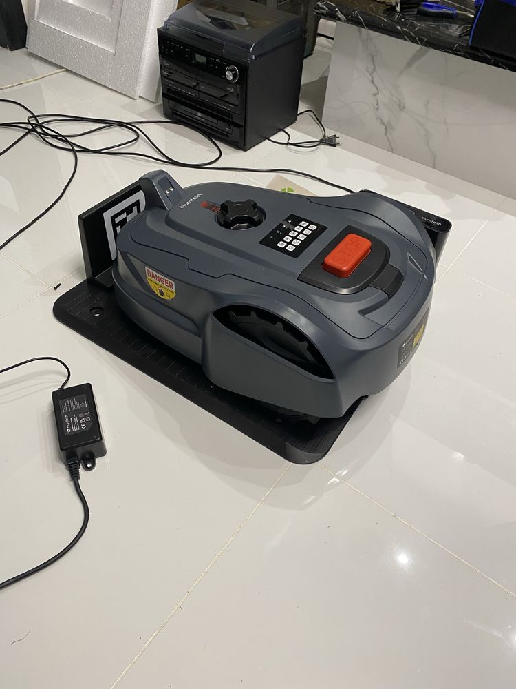 Газонокосарка робот Smart з Німеччини Blumfeldt Grass Connect 10046916