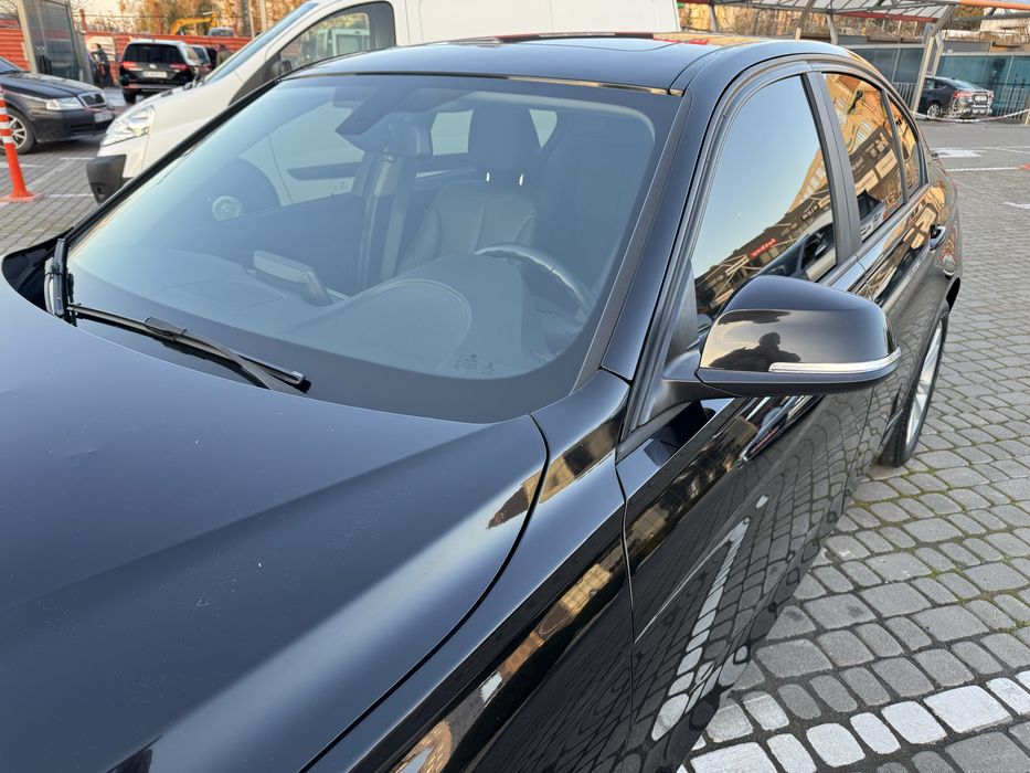 BMW F30 2016р. 11000$ Терміново