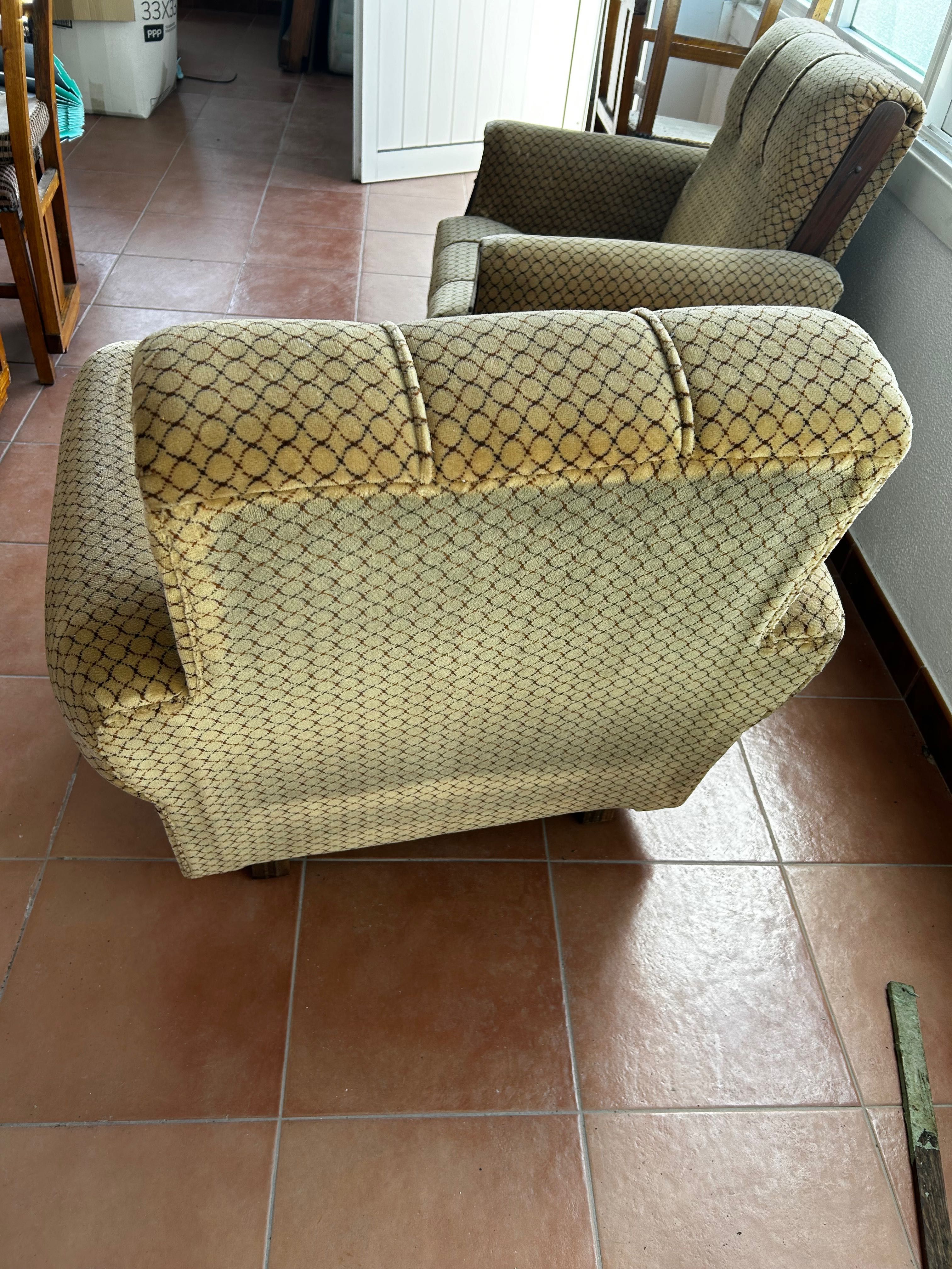 Cadeirões usados em bom estado a venda!!!