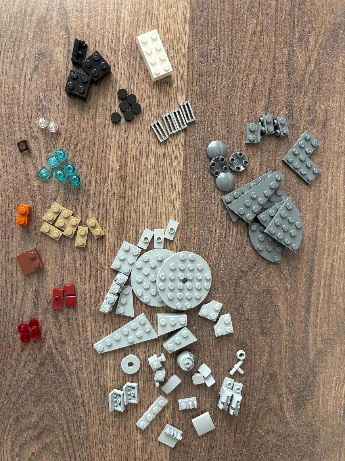 Star Wars # 75193 Chewbacca
Microfighter Millennium Falcon
[figurina C