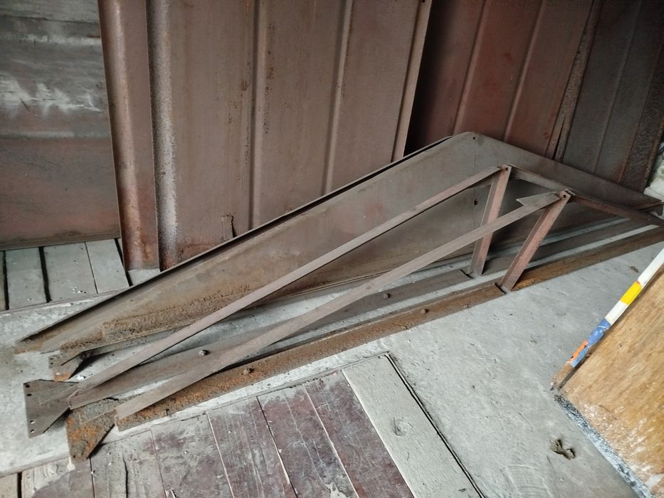 Продам залізний гараж