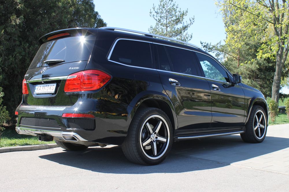 Mercedes GL550 V8 Biturbo AMG