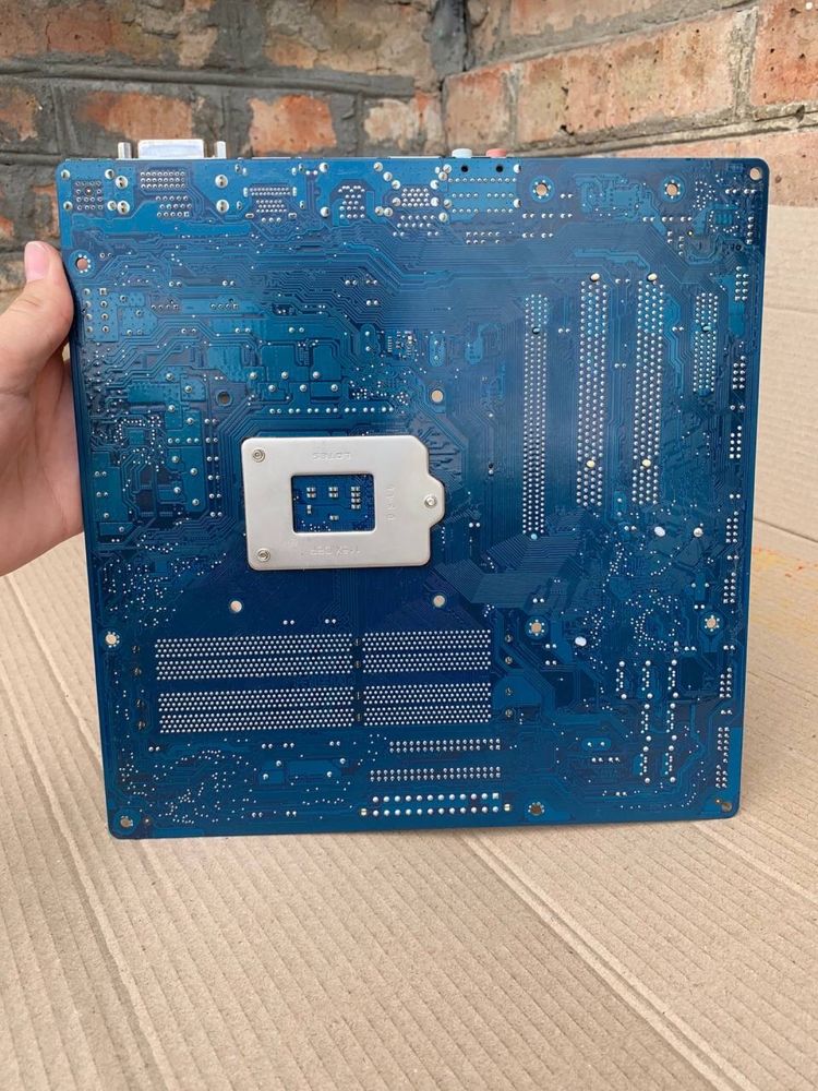 Материнская плата в сборе Gigabyte GA-H55M-USB3