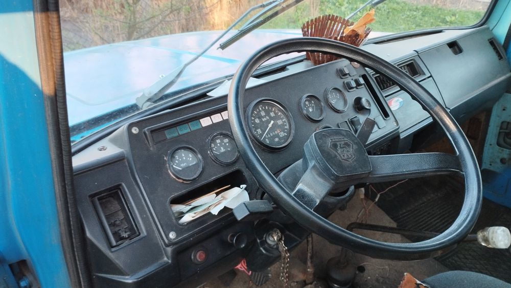 Автомобіль Газ 3307