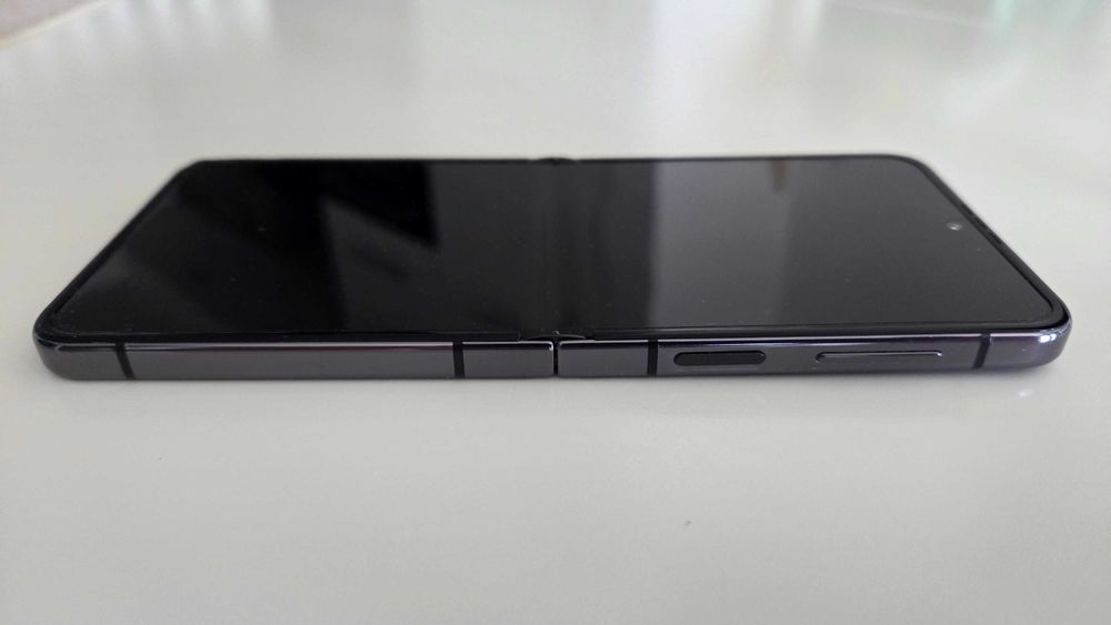 SAMSUNG Galaxy Z Flip 5 8/512GB 5G 6.7" 120Hz Grafitowy SM-F731