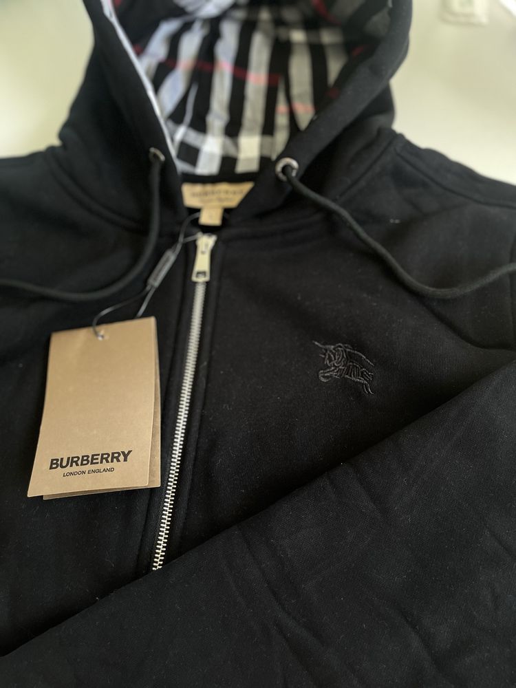 Casaco de fecho Preto da Burberry com Fatura