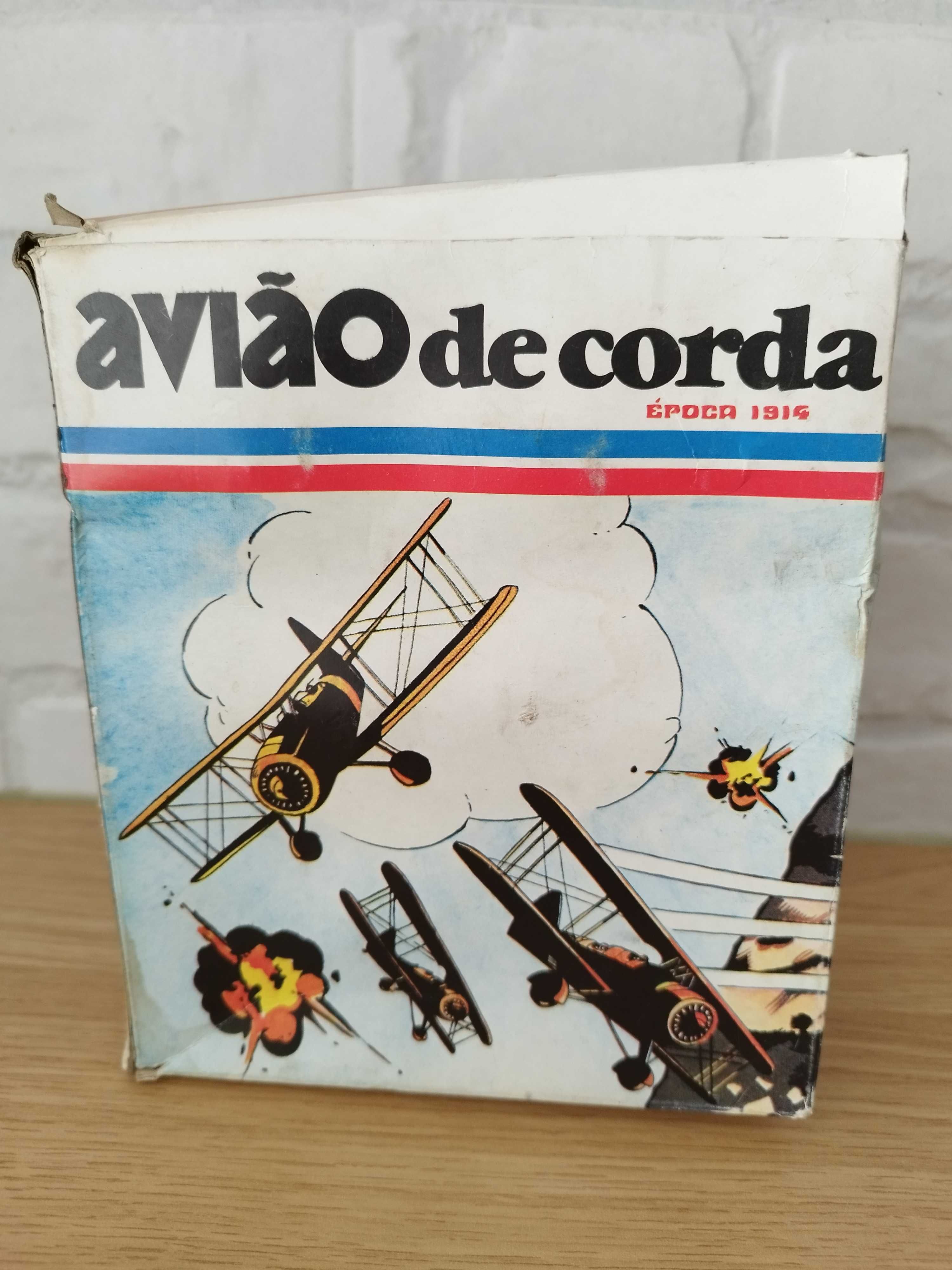 Avião de Corda, Gago Coutinho e Sacadura Cabral - Pepe plásticos