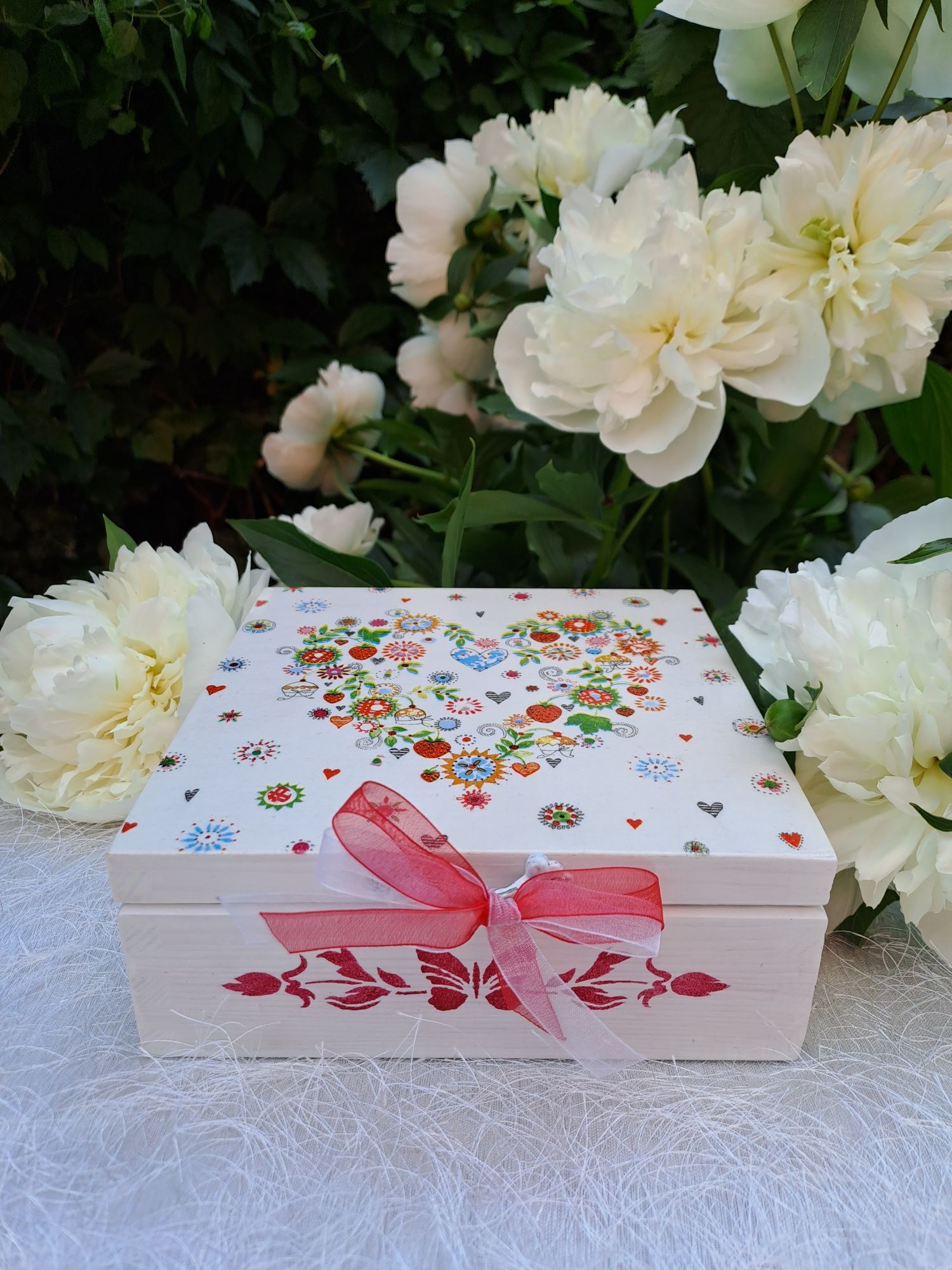 Szkatułka na biżuterię pudełko drewniane na pamiątki ślubne Ślub