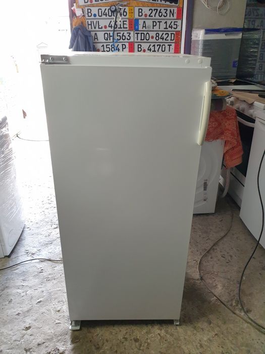 Холод. IKEA 205L Італія