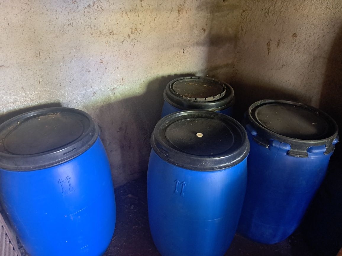 Potes, deposito  plástico