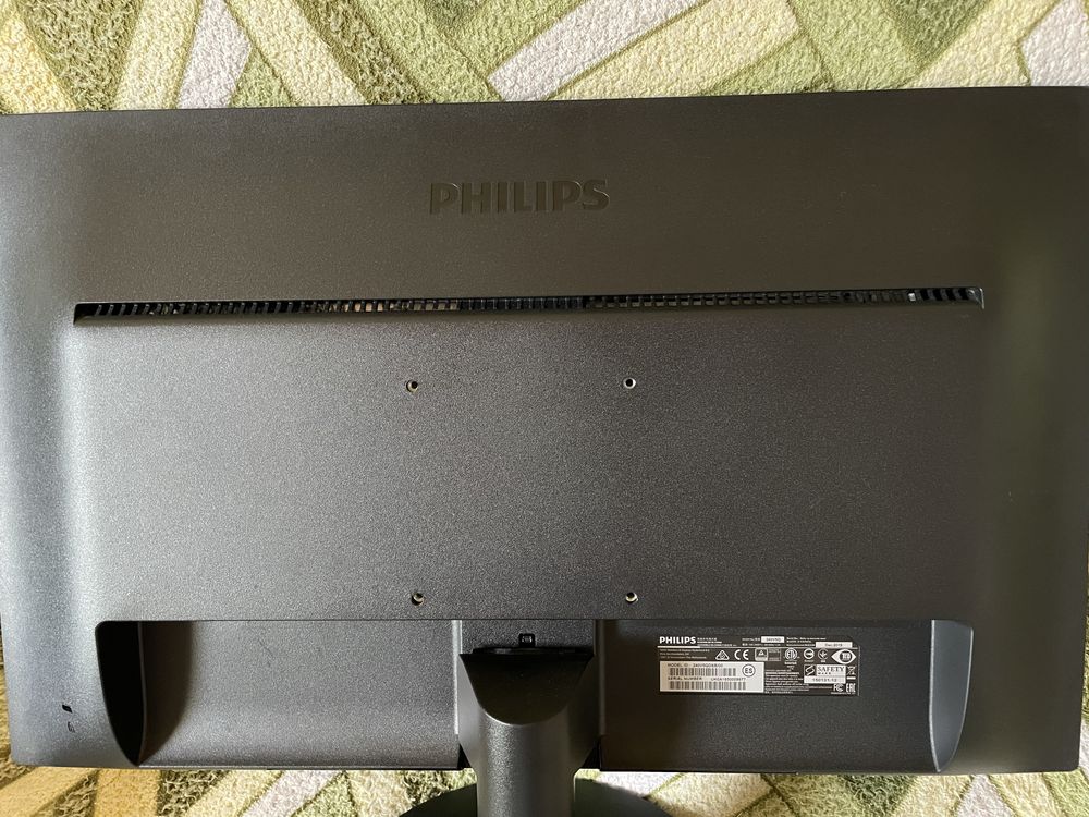 Монітор Philips 240V5Q