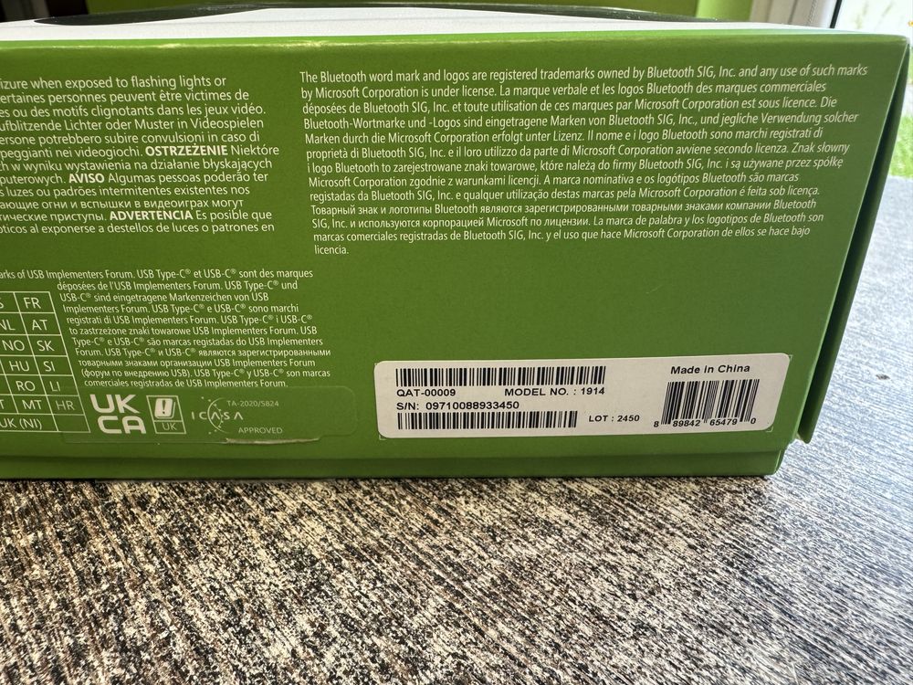 Pad Xbox Series S/X 1914 + pudełko