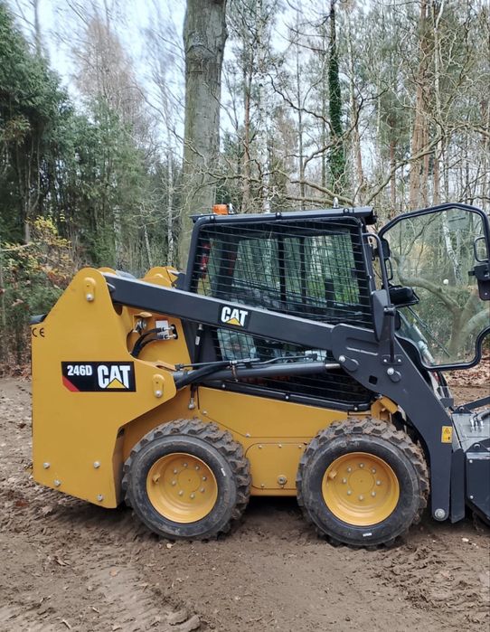 Wynajm Ładowarka Czołowa Tupu Bobcat Cat 3t Mocna Duży Mini Koparki