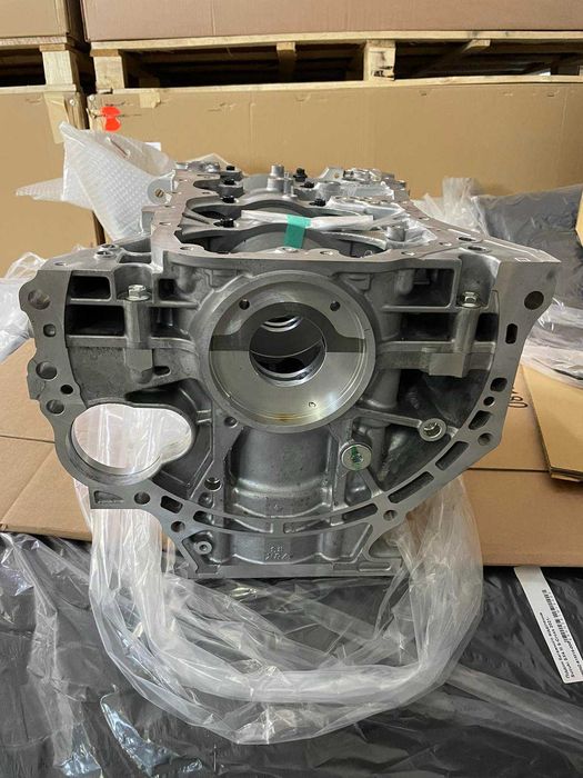 Блок циліндрів двигуна Grand Vitara 2.4L (J24B) новий оригінал