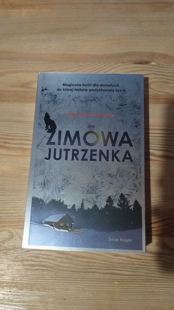 Zimowa jutrzenka - Adrianna Trzepiata