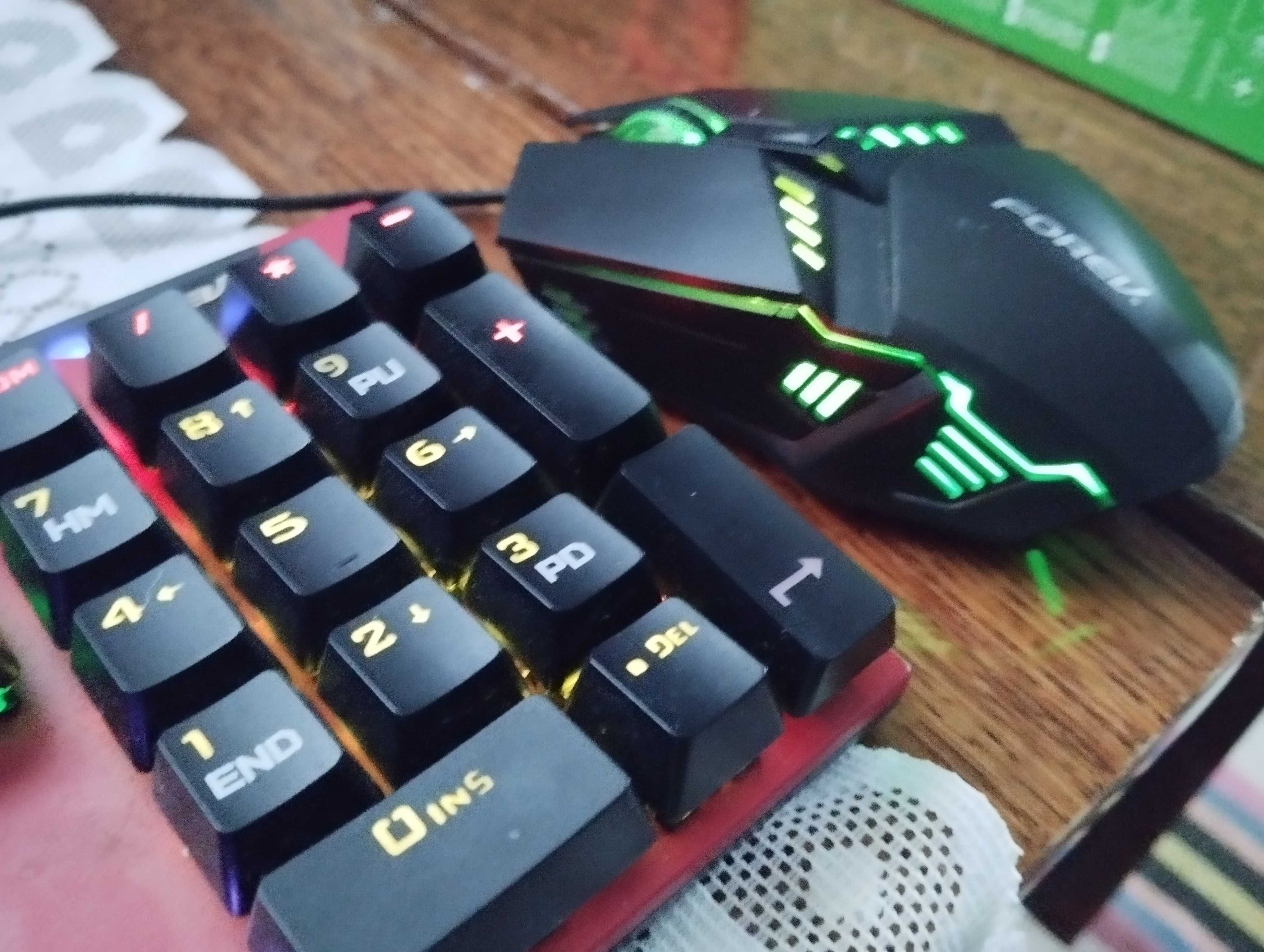 Клавиатура и мышка с подсветкой FV q609