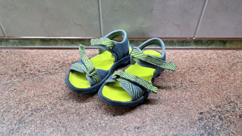 Босоніжки Quechua 28/29 - 18см зелені